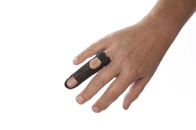 Full finger immobilization orthosis in Orficast Black